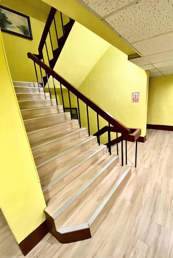 Ying Lun Hotel T'ai-tung Exteriör bild